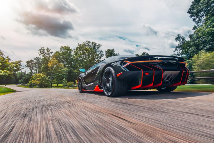  Lamborghini Centenario Coupe 2016 года  (NA) (фото 8 из 30)